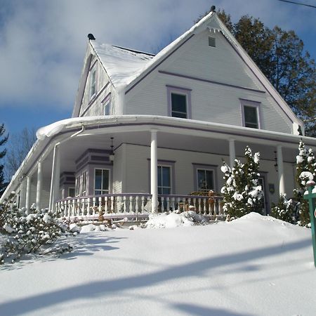 O Bois Dormant B&B Magog Exterior photo